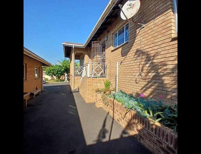 3 BEDROOM HOUSE FOR SALE IN WOODHAVEN